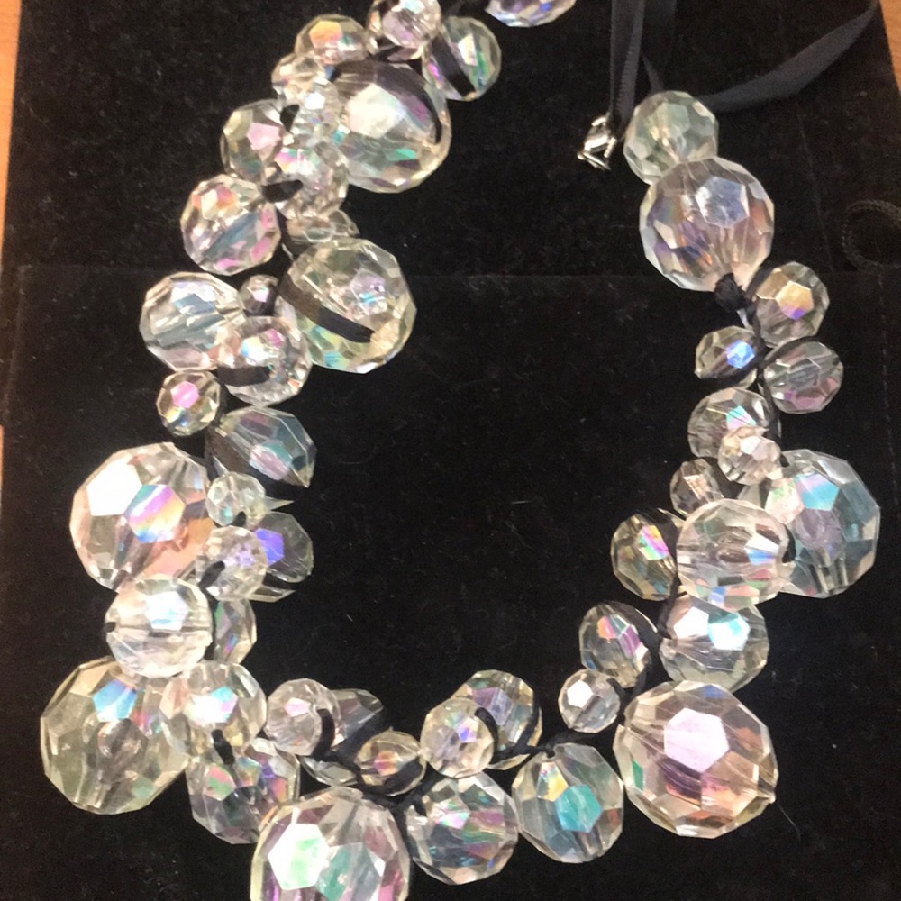 Glam necklace for holiday outfits!